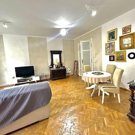 Charming Apartament City Center Temesvár Kültér fotó