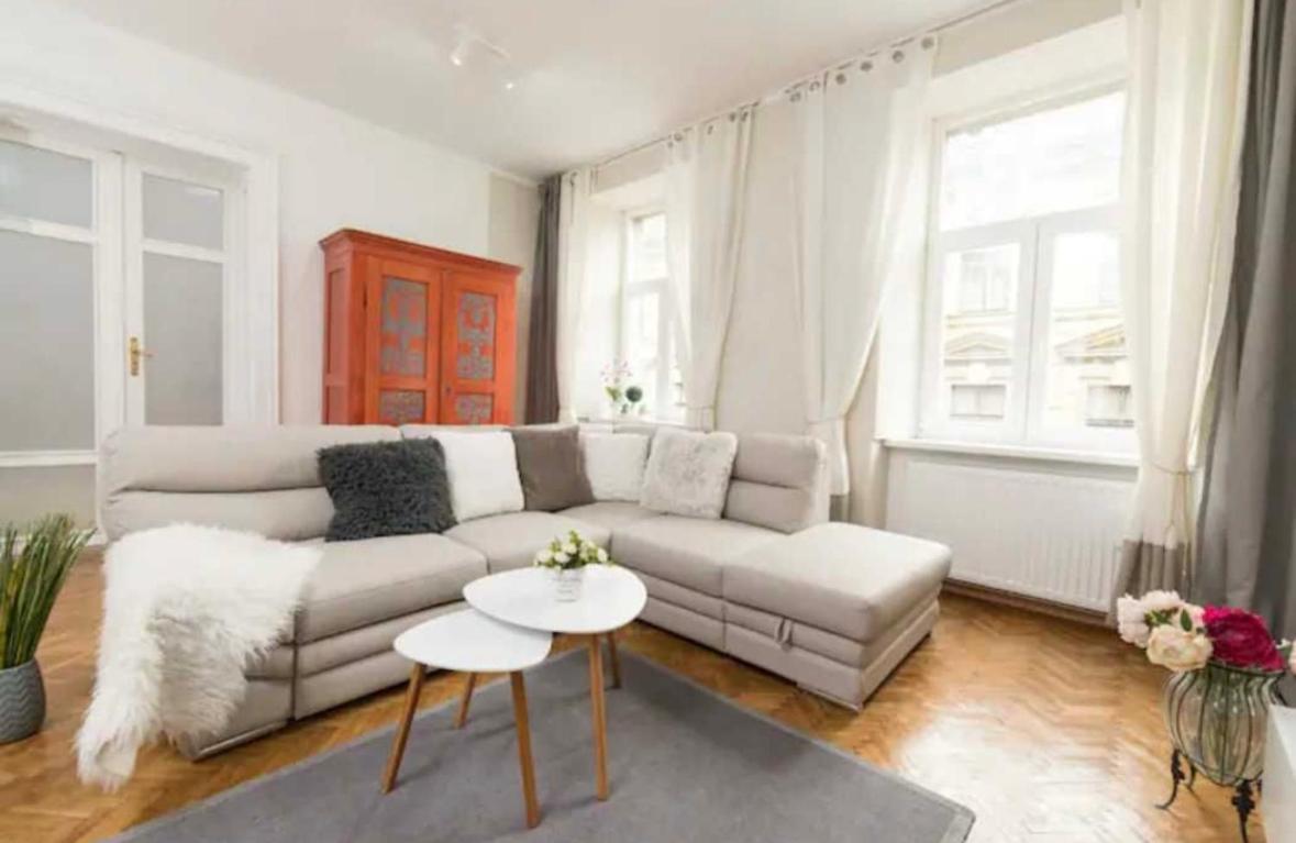 Charming Apartament City Center Temesvár Kültér fotó